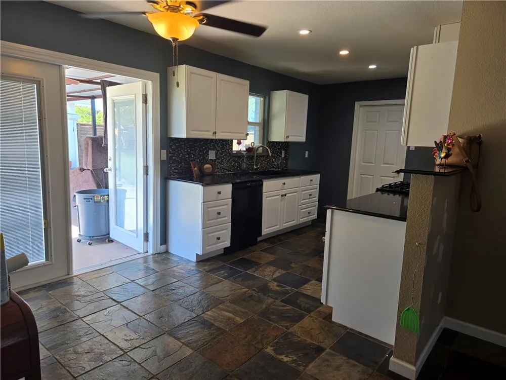 321 Juniper Drive Corpus Christi, TX 78418