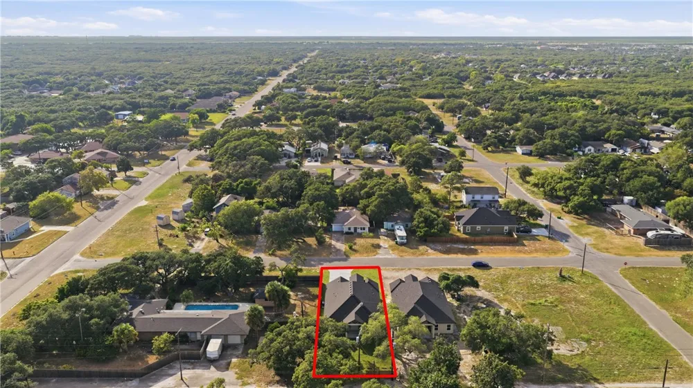 1041 S MCCAMPBELL Aransas Pass, TX 78336