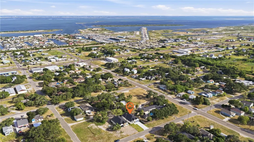 1041 S MCCAMPBELL Aransas Pass, TX 78336