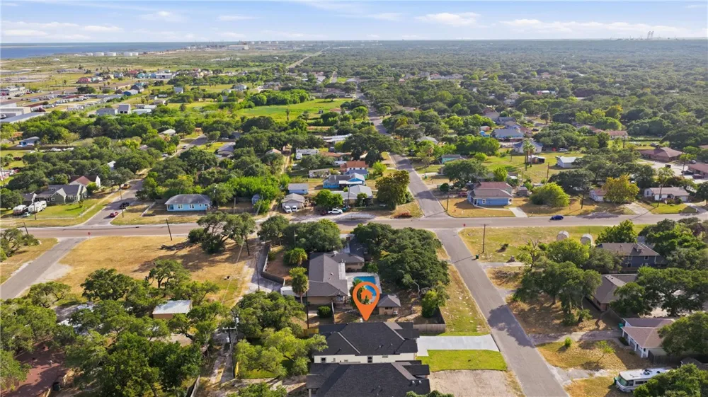 1041 S MCCAMPBELL Aransas Pass, TX 78336