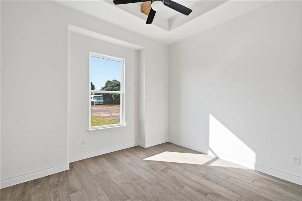 1041 S MCCAMPBELL Aransas Pass, TX 78336
