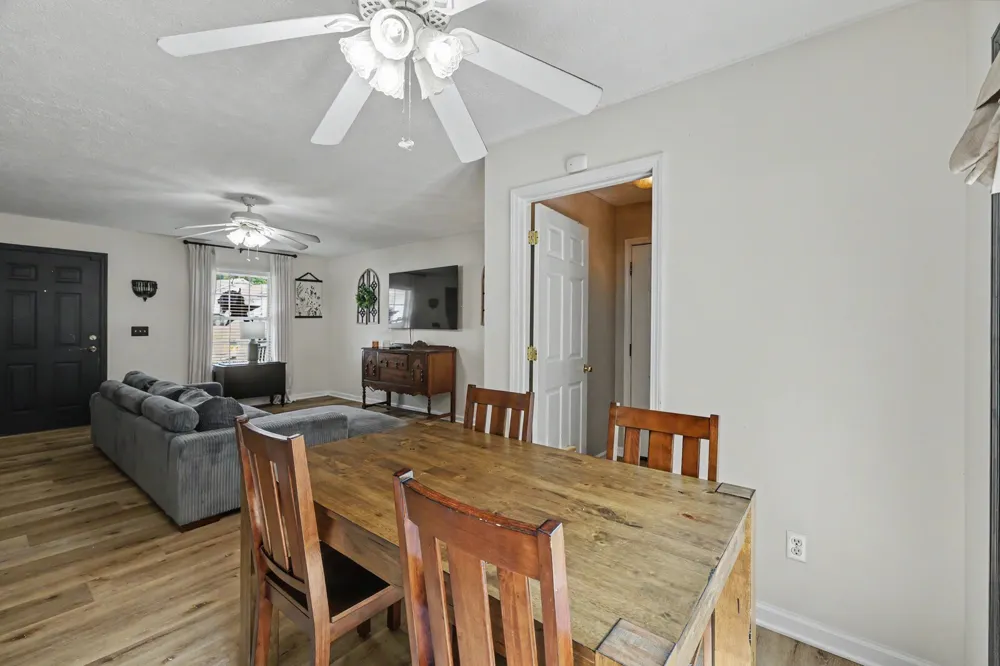 718 Paige Ct Columbia, TN 38401