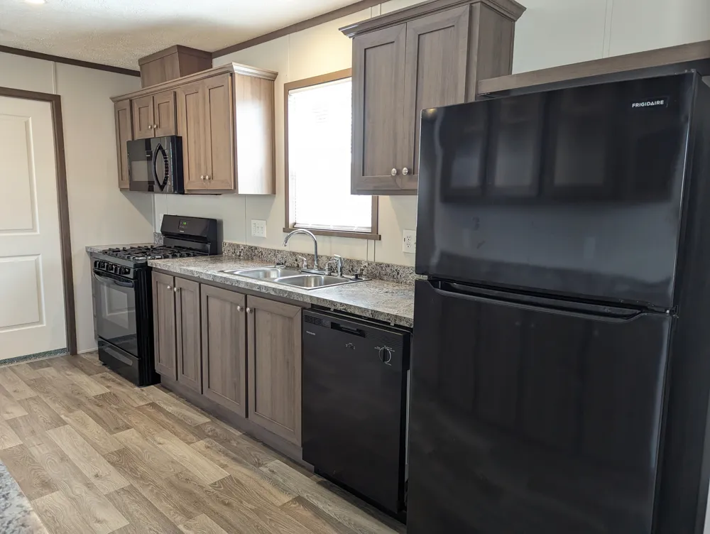 89 Elm Highland, MI 48357