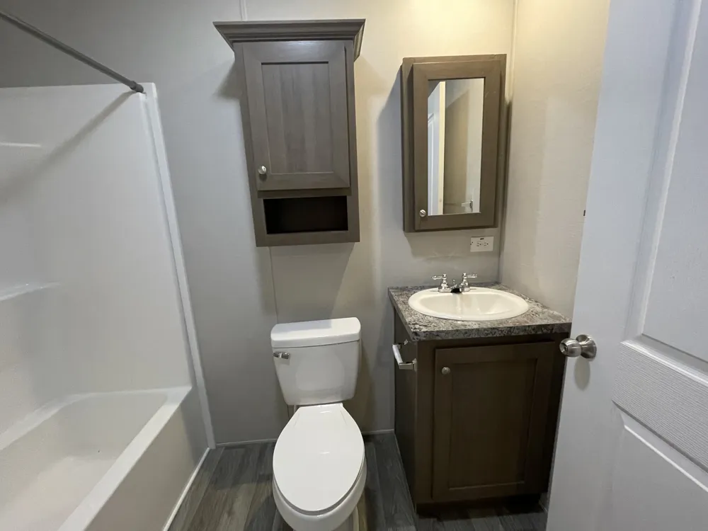 89 Elm Highland, MI 48357