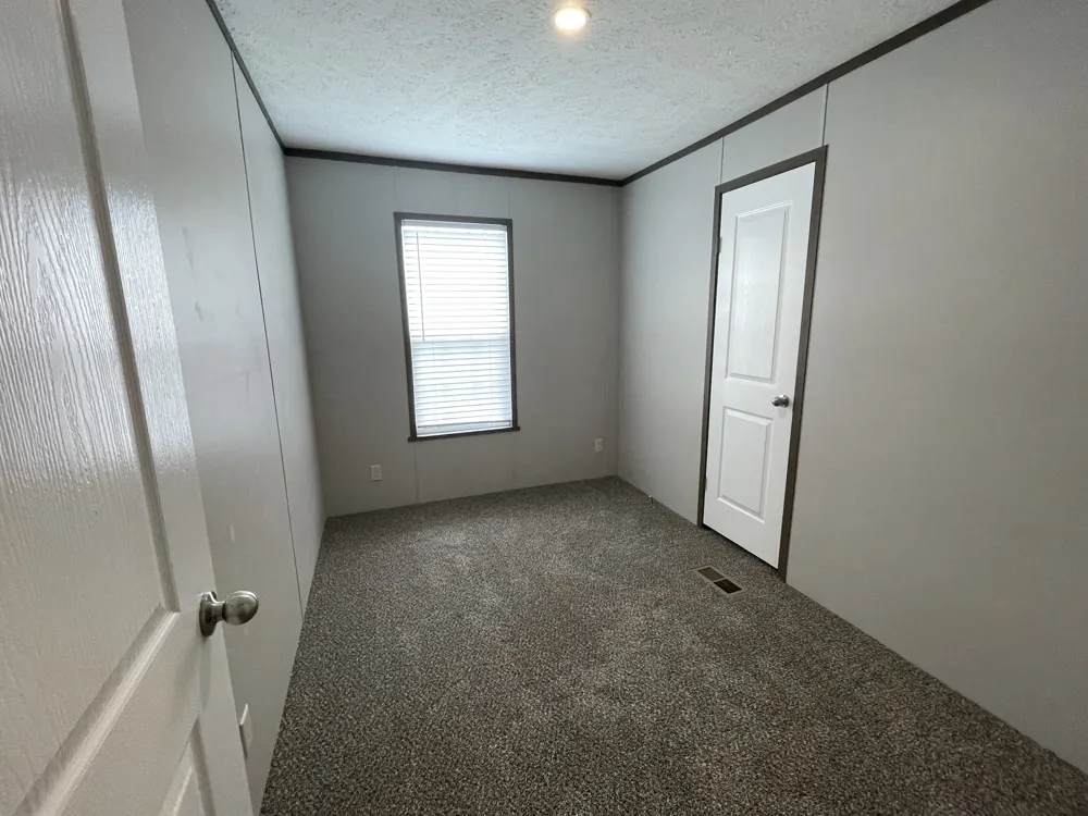 89 Elm Highland, MI 48357