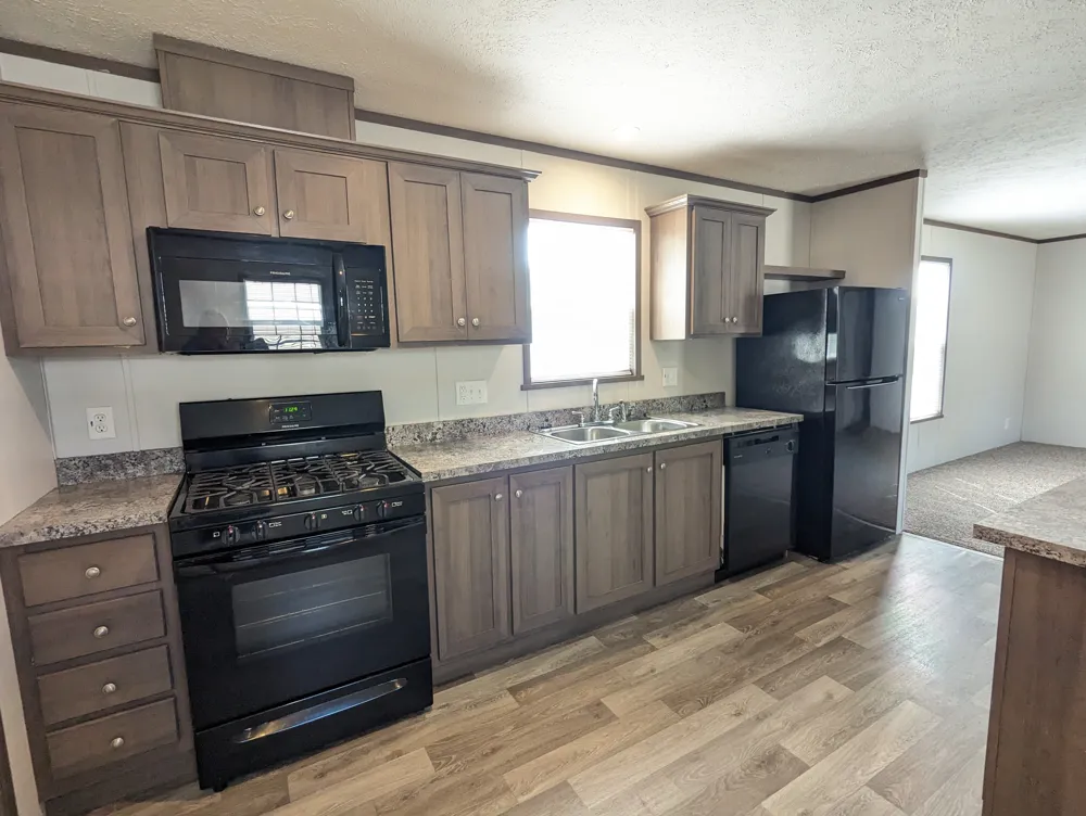 89 Elm Highland, MI 48357