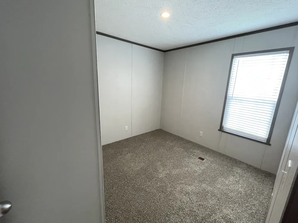 89 Elm Highland, MI 48357