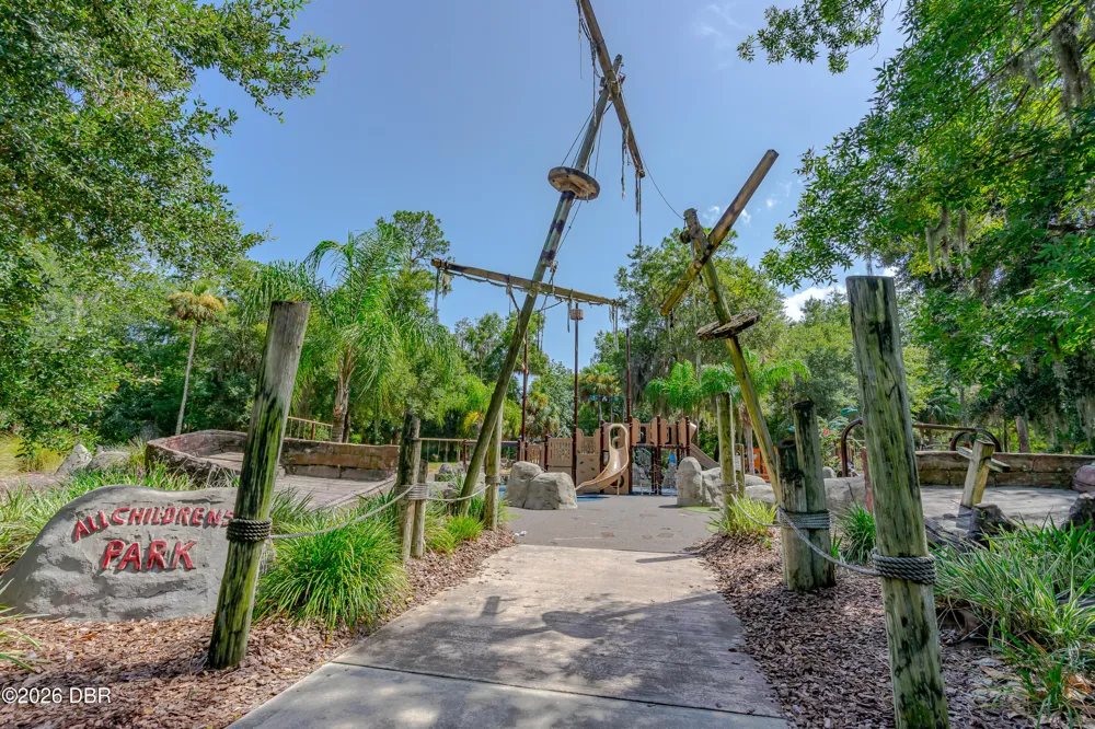 460 Champagne Circle Port Orange, FL 32127
