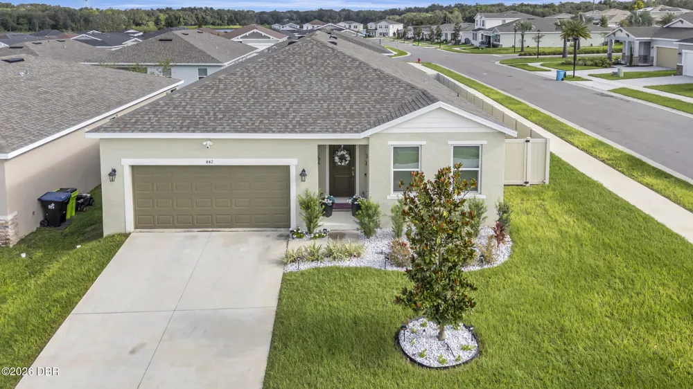 442 Quayside Avenue Mascotte, FL 34753