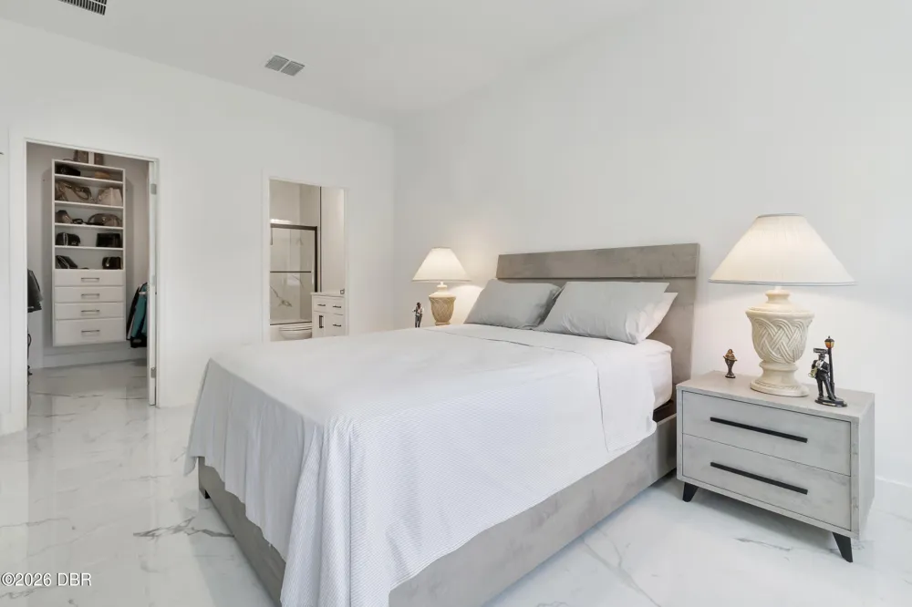 442 Quayside Avenue Mascotte, FL 34753