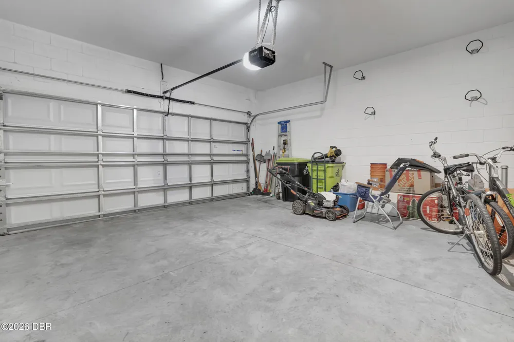 442 Quayside Avenue Mascotte, FL 34753