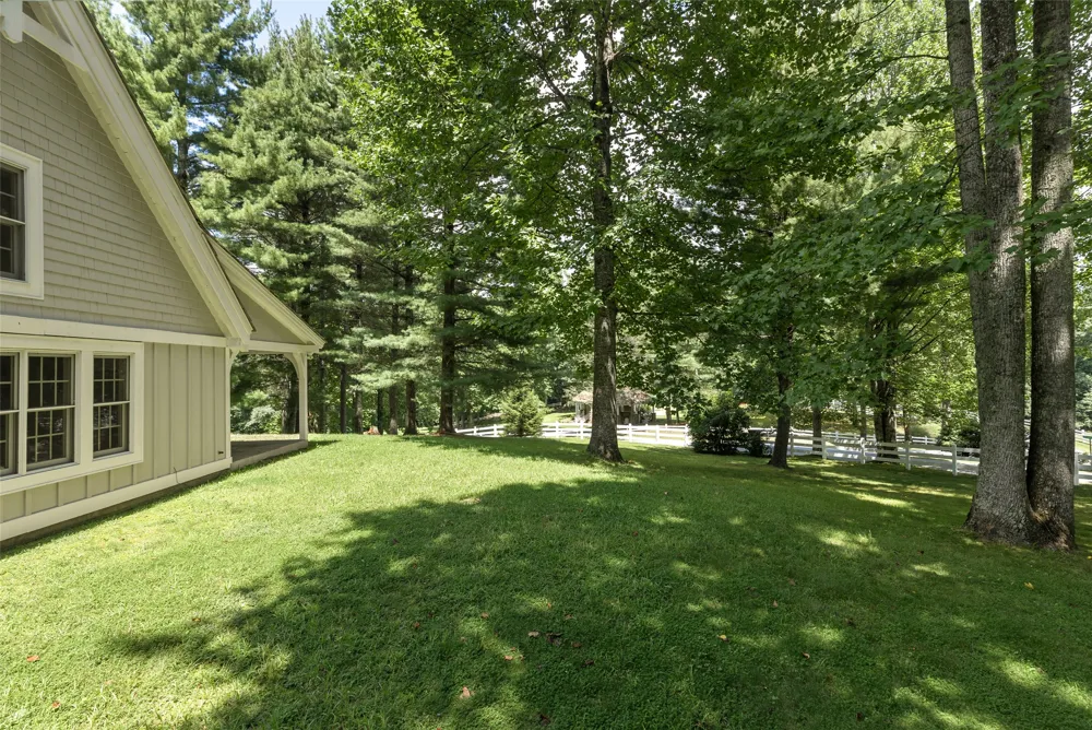 426 Meadowcrest Drive Cashiers, NC 28717