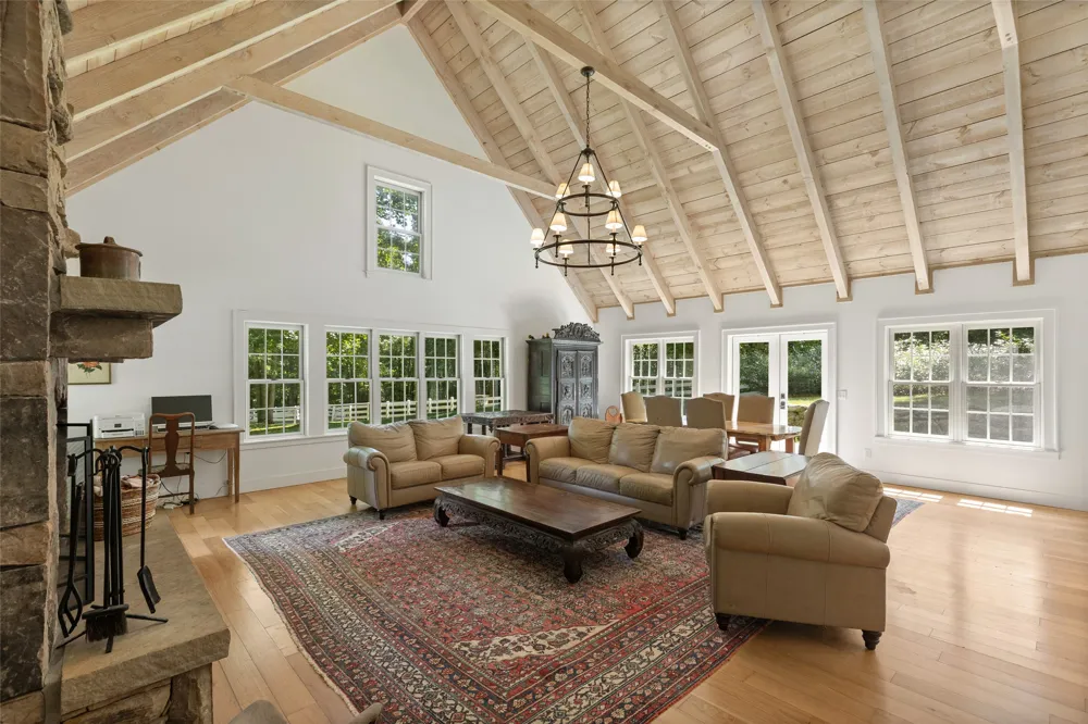 426 Meadowcrest Drive Cashiers, NC 28717