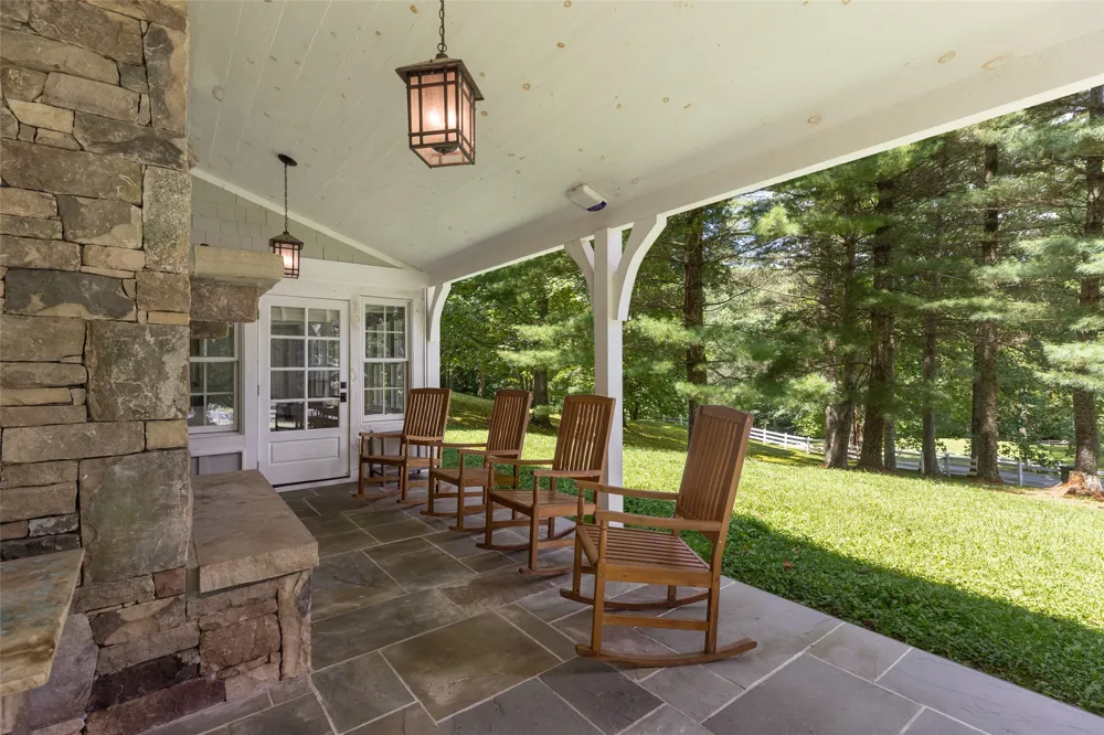 426 Meadowcrest Drive Cashiers, NC 28717