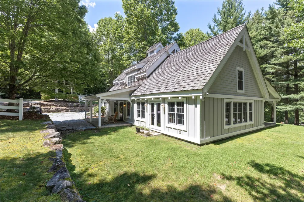 426 Meadowcrest Drive Cashiers, NC 28717