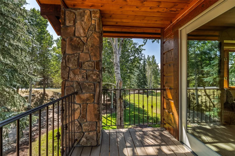 816 Spring Hill Road Steamboat Springs, CO 80487