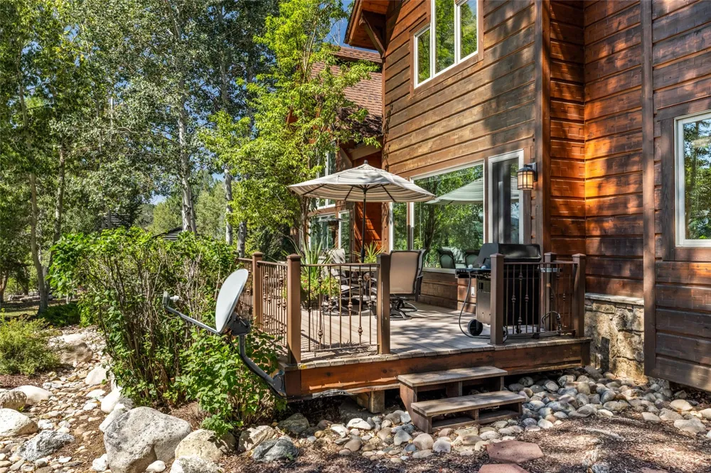 816 Spring Hill Road Steamboat Springs, CO 80487