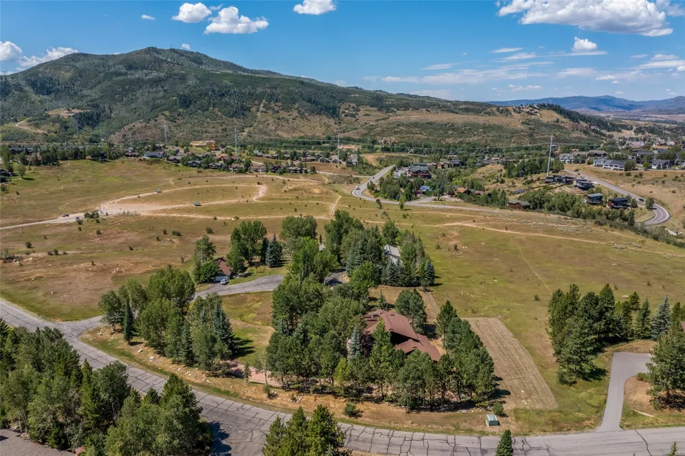 816 Spring Hill Road Steamboat Springs, CO 80487