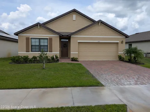 1923 Farmhouse Road SE
