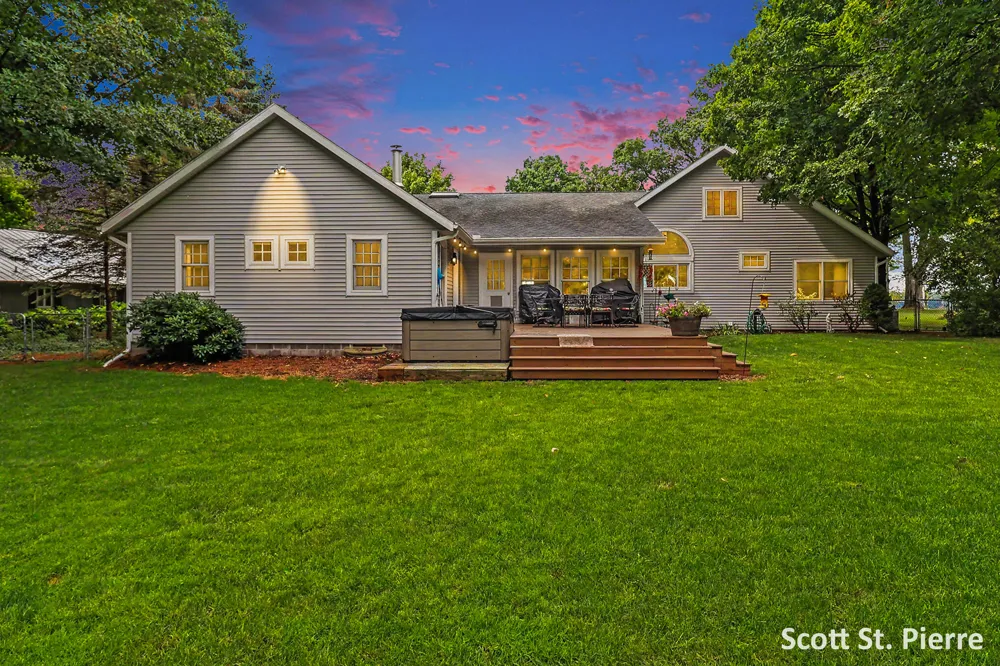 6635 S Shore Drive Fruitland Township, MI 49461