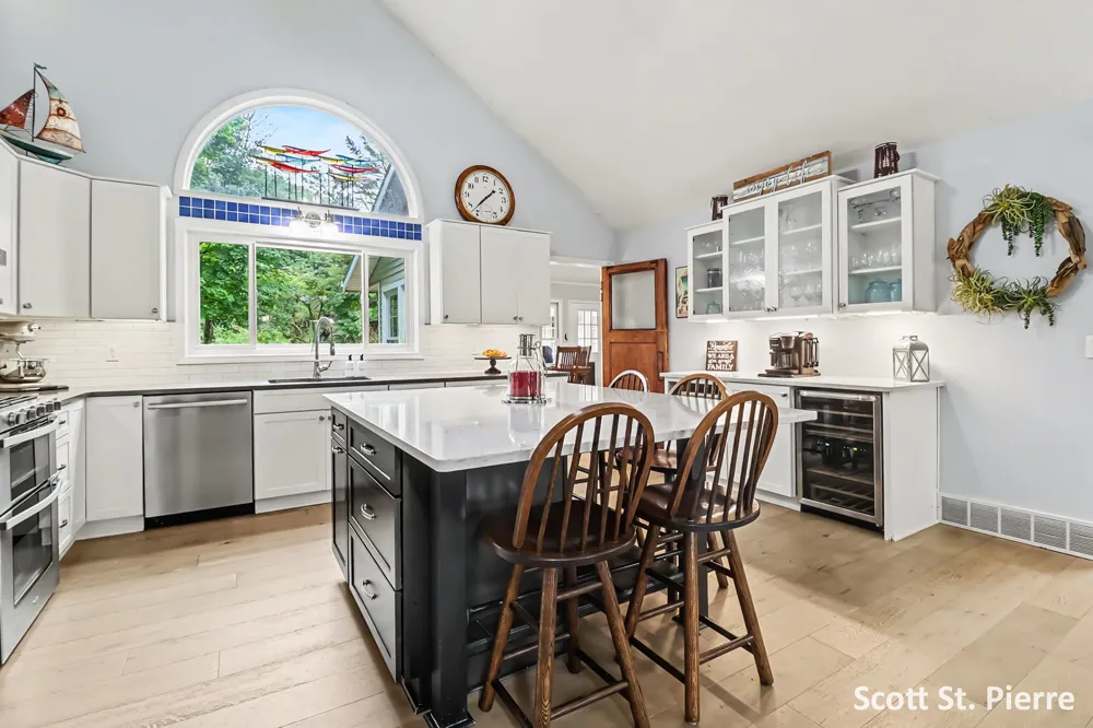6635 S Shore Drive Fruitland Township, MI 49461