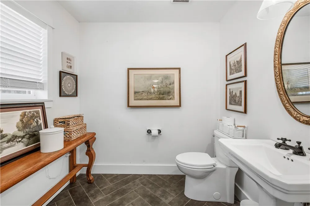 3711 Sunnybrook Lane Bryan, TX 77802