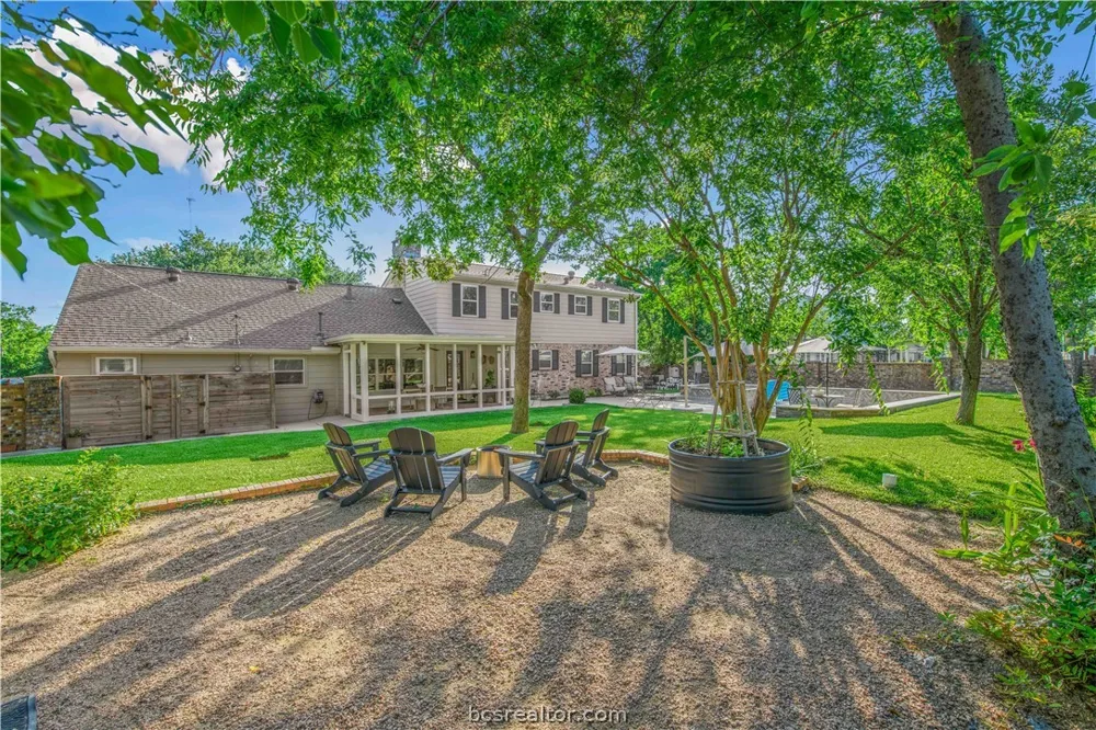 3711 Sunnybrook Lane Bryan, TX 77802