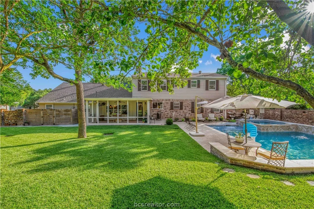 3711 Sunnybrook Lane Bryan, TX 77802