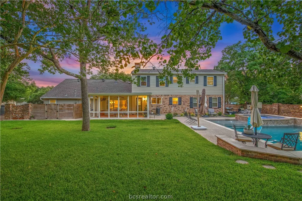 3711 Sunnybrook Lane Bryan, TX 77802