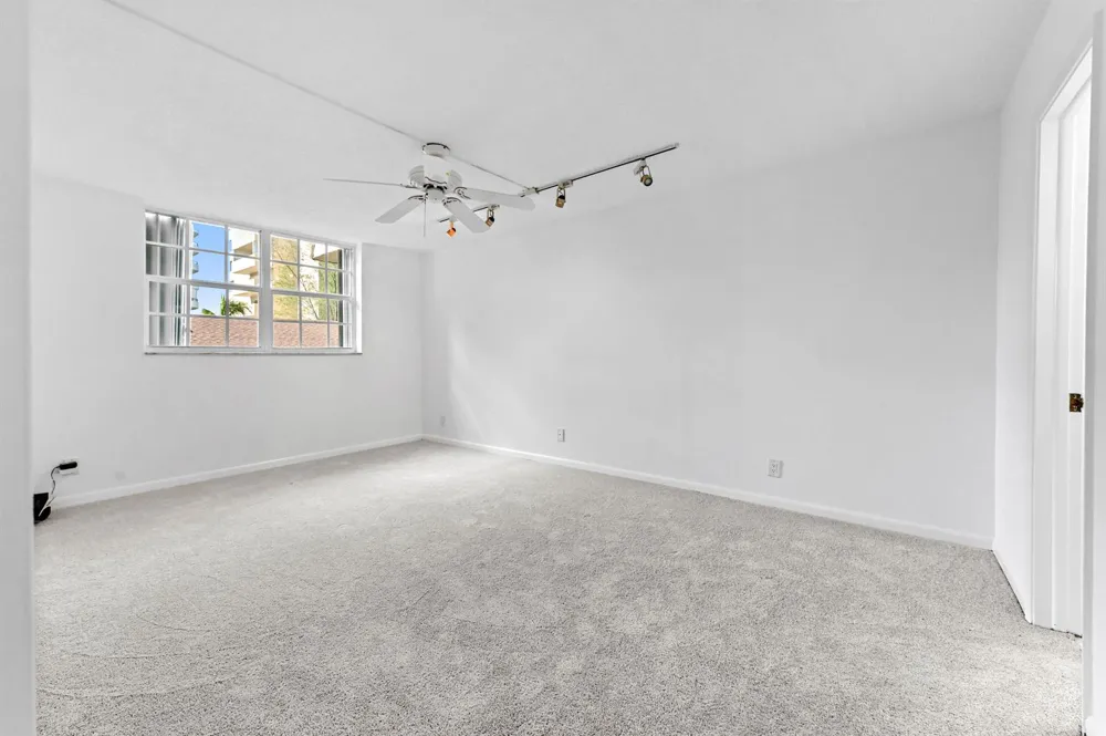3575 S OCEAN BOULEVARD #309 South Palm Beach, FL 33480