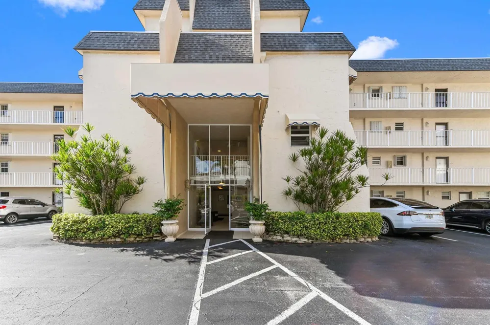 3575 S OCEAN BOULEVARD #309 South Palm Beach, FL 33480