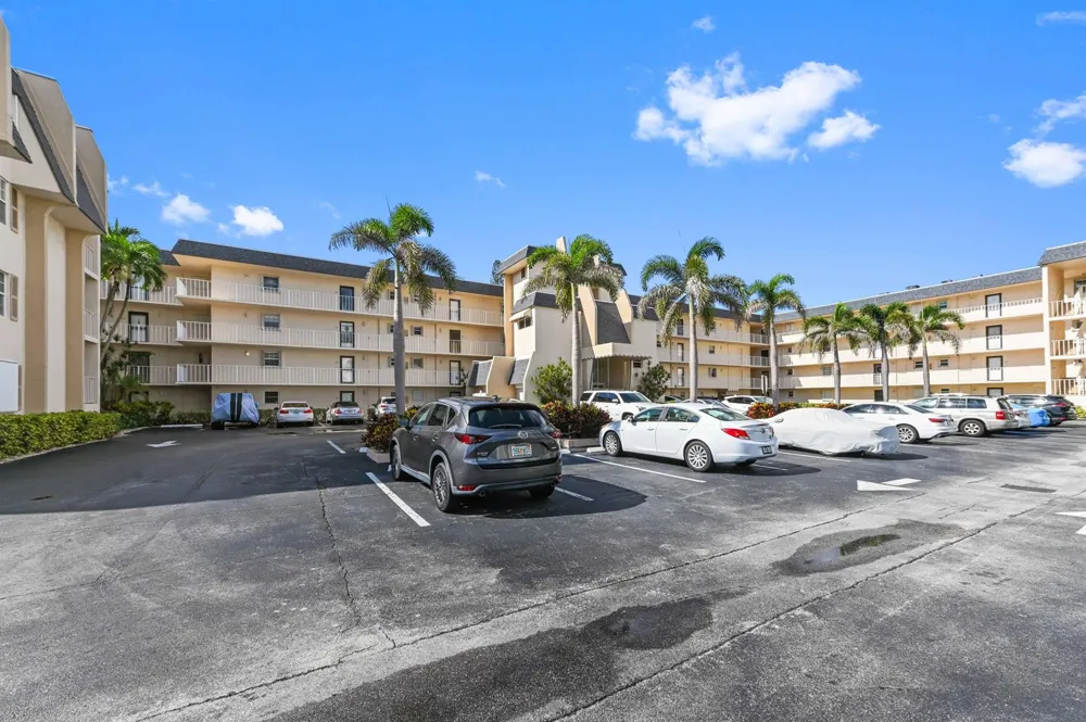 3575 S OCEAN BOULEVARD #309 South Palm Beach, FL 33480