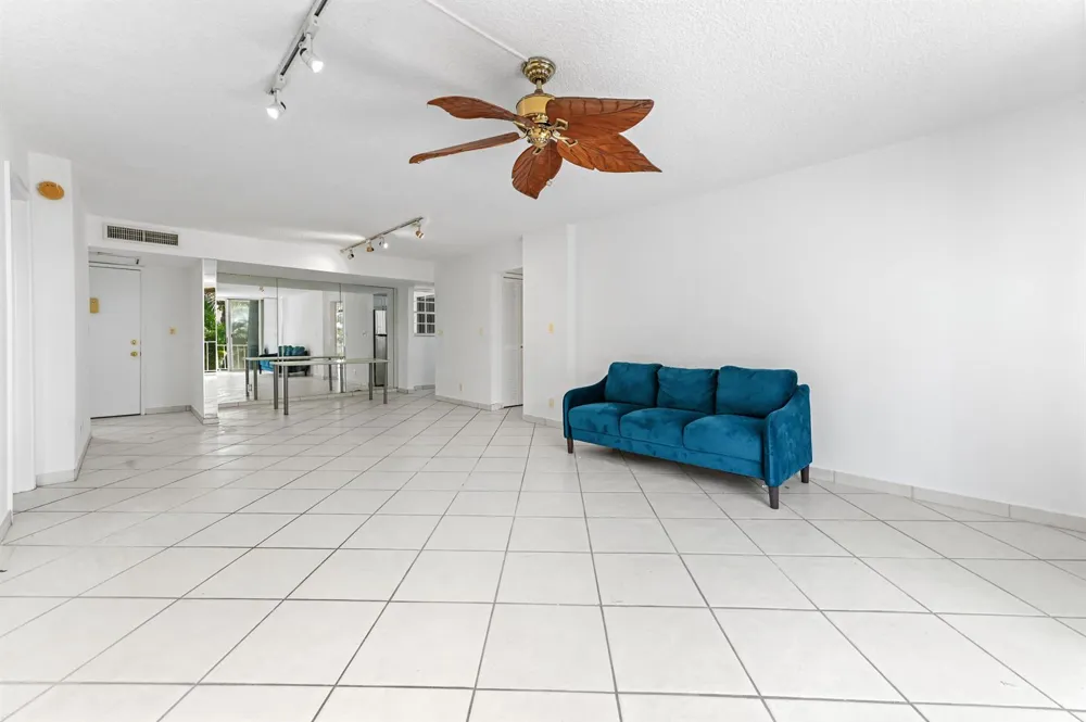 3575 S OCEAN BOULEVARD #309 South Palm Beach, FL 33480