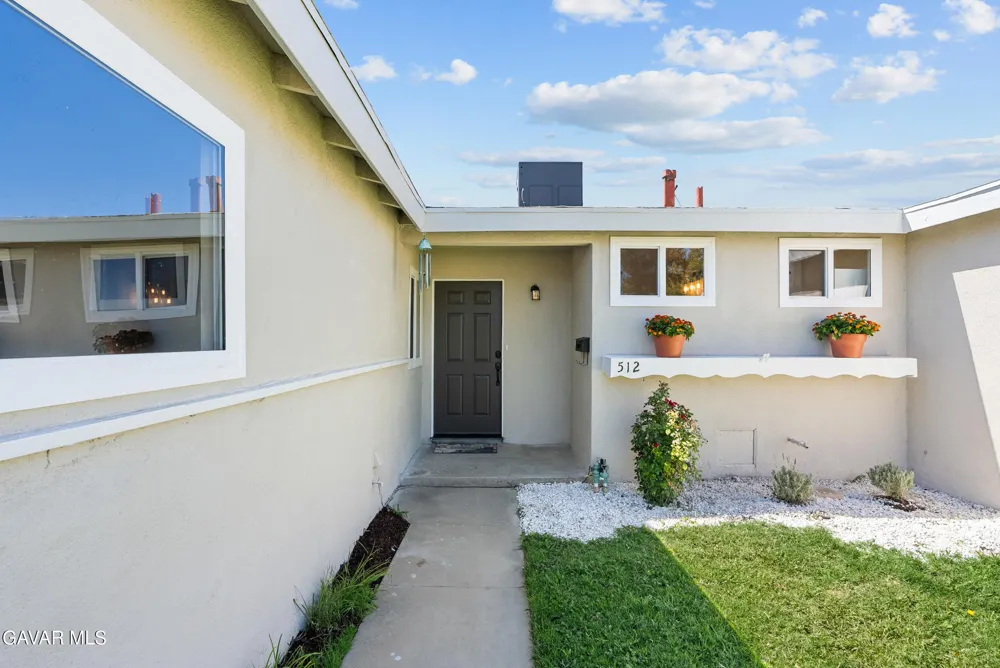 512 E Lingard Street Lancaster, CA 93535