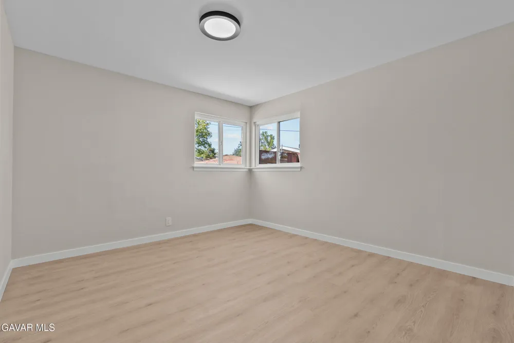 512 E Lingard Street Lancaster, CA 93535