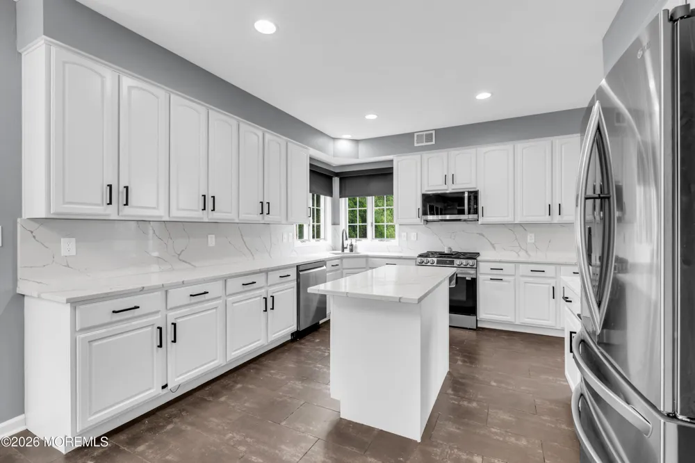 2395 Apple Ridge Circle Manasquan, NJ 08736