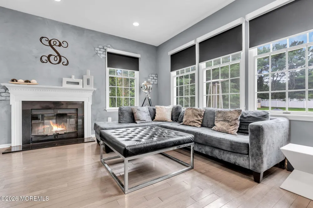 2395 Apple Ridge Circle Manasquan, NJ 08736