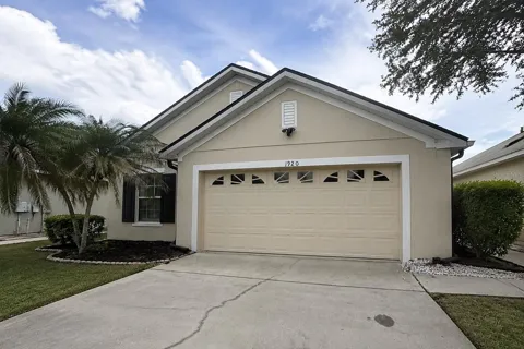 1920 COMMANDER WAY