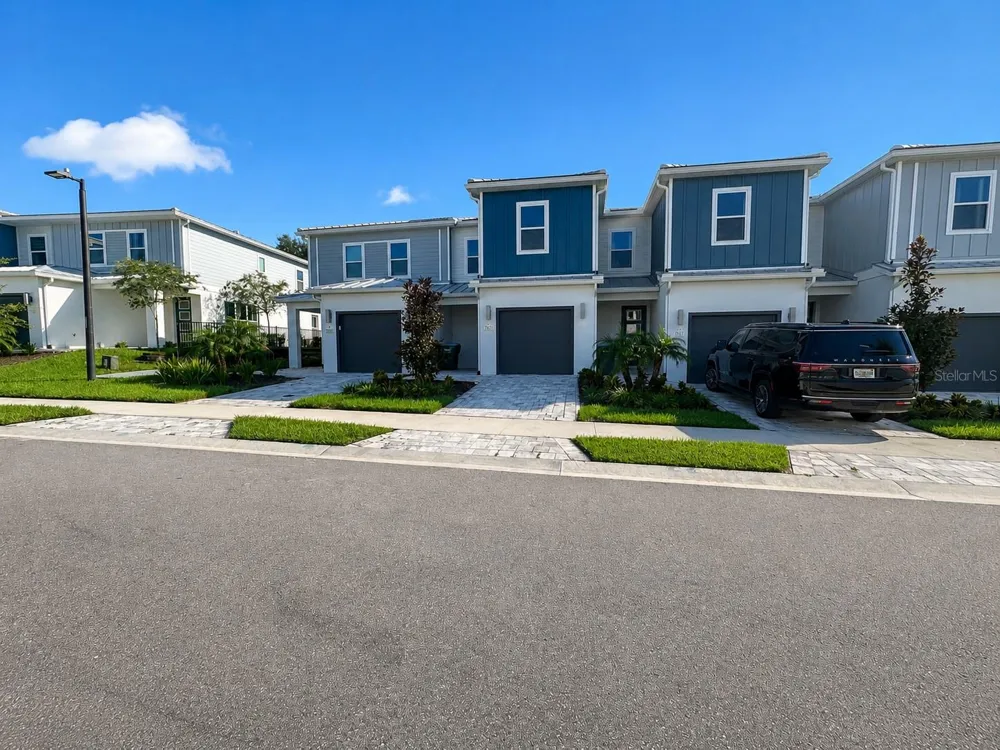 7821 SPECTRUM DRIVE Kissimmee, FL 34747