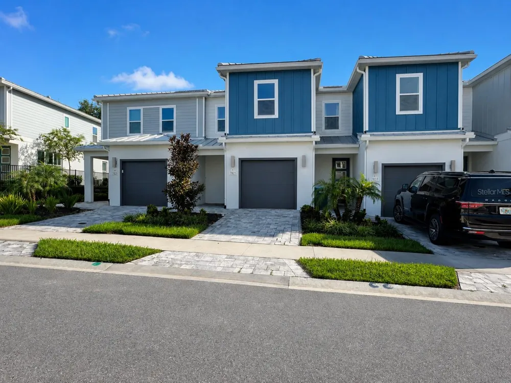 7821 SPECTRUM DRIVE Kissimmee, FL 34747