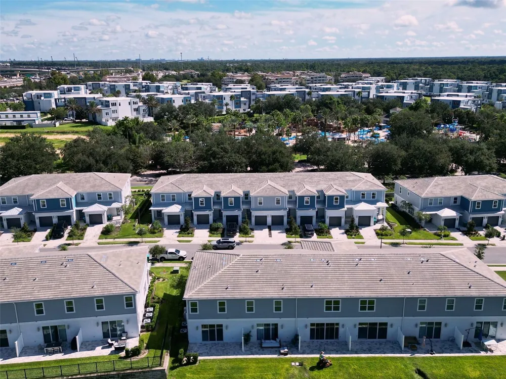 7821 SPECTRUM DRIVE Kissimmee, FL 34747