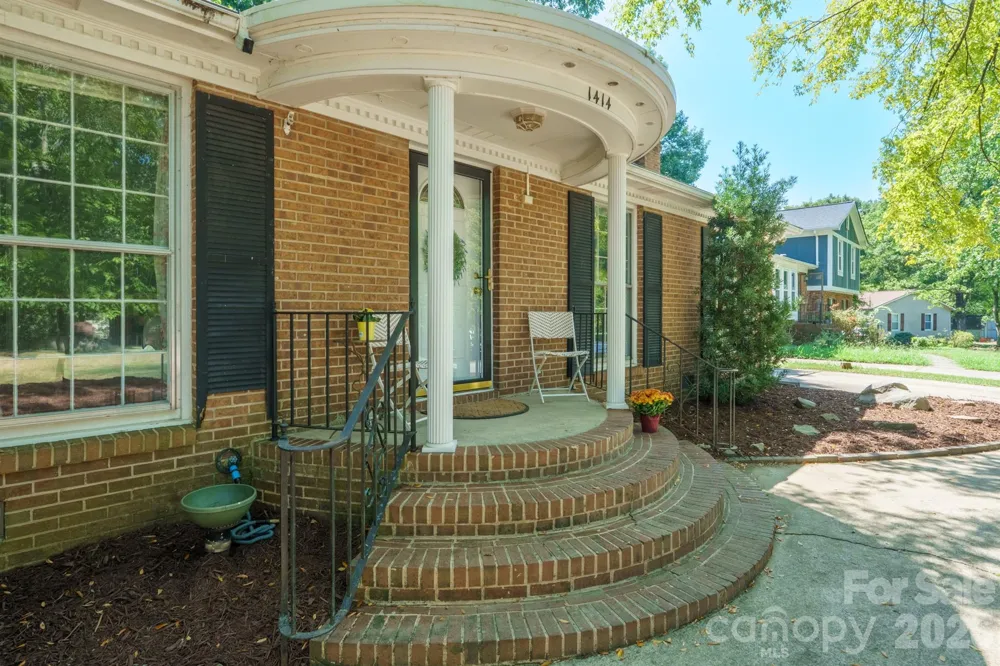 1414 Jodhpur Court Charlotte, NC 28212