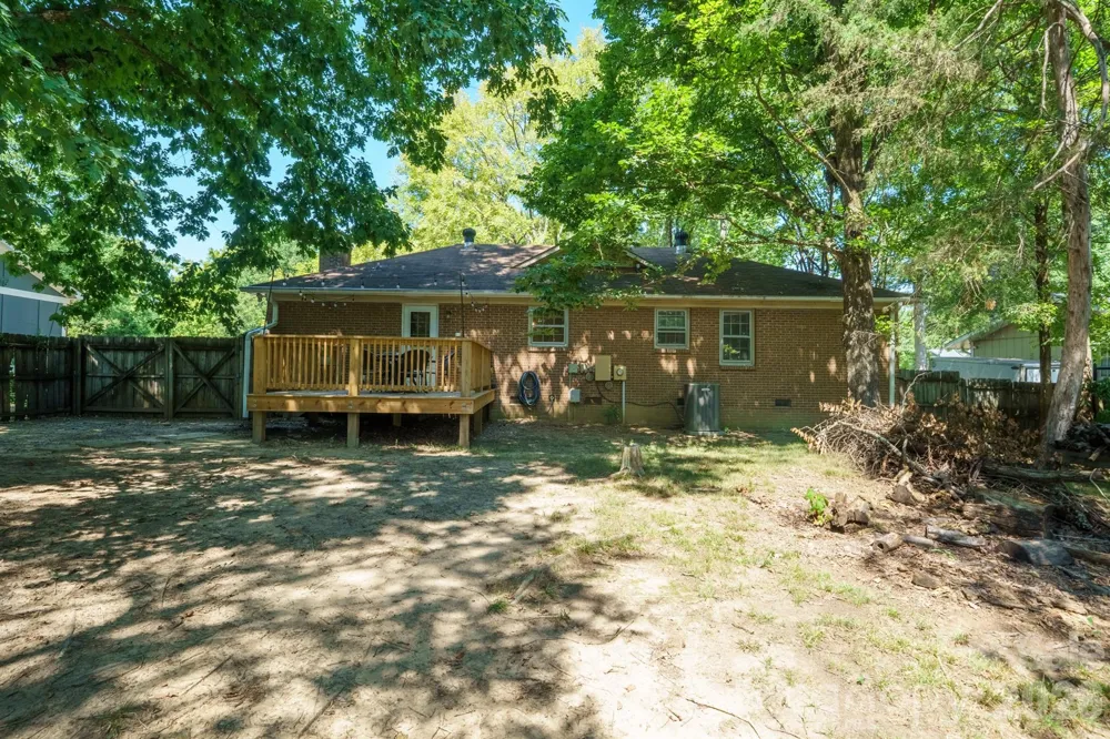 1414 Jodhpur Court Charlotte, NC 28212