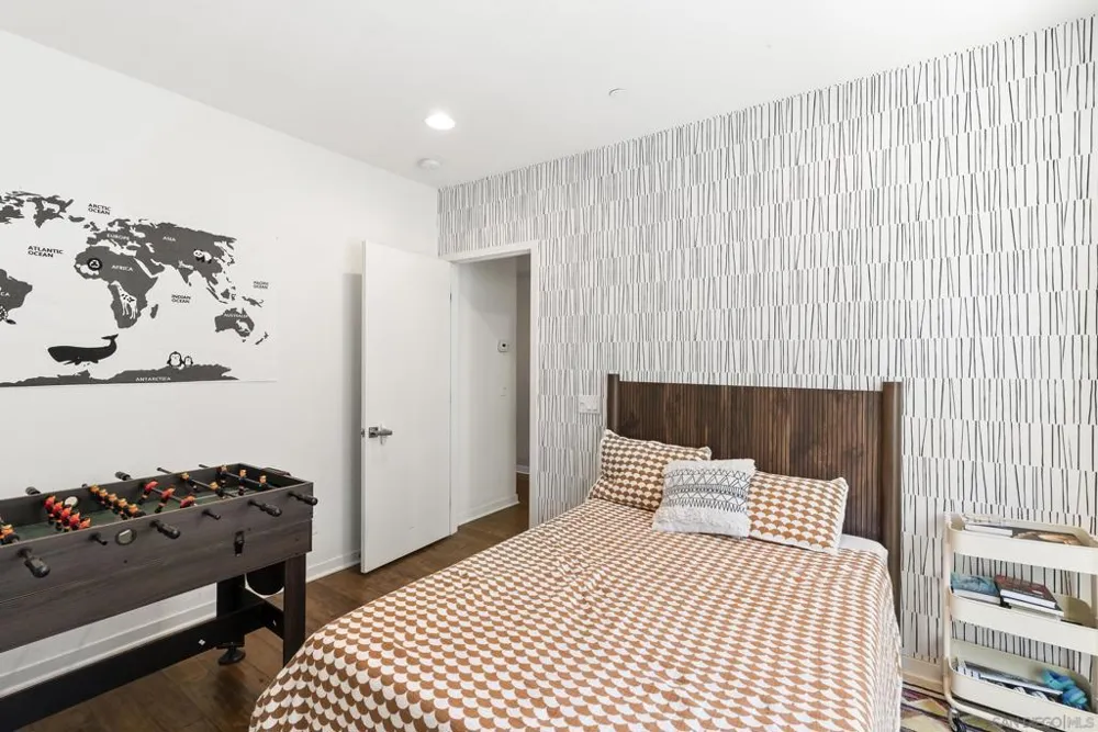 2537 State St. Carlsbad, CA 92008