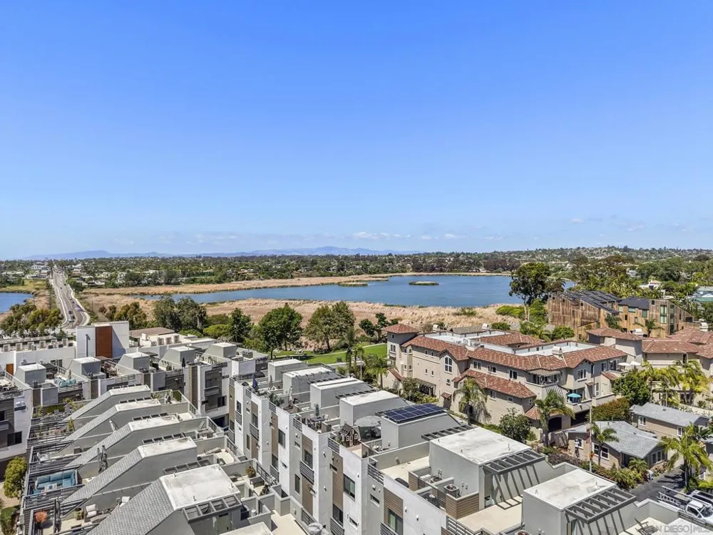 2537 State St. Carlsbad, CA 92008