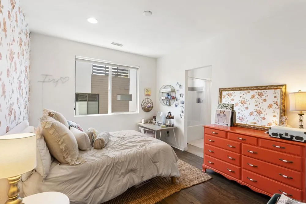 2537 State St. Carlsbad, CA 92008