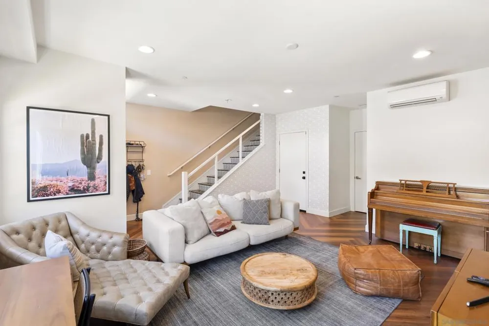 2537 State St. Carlsbad, CA 92008