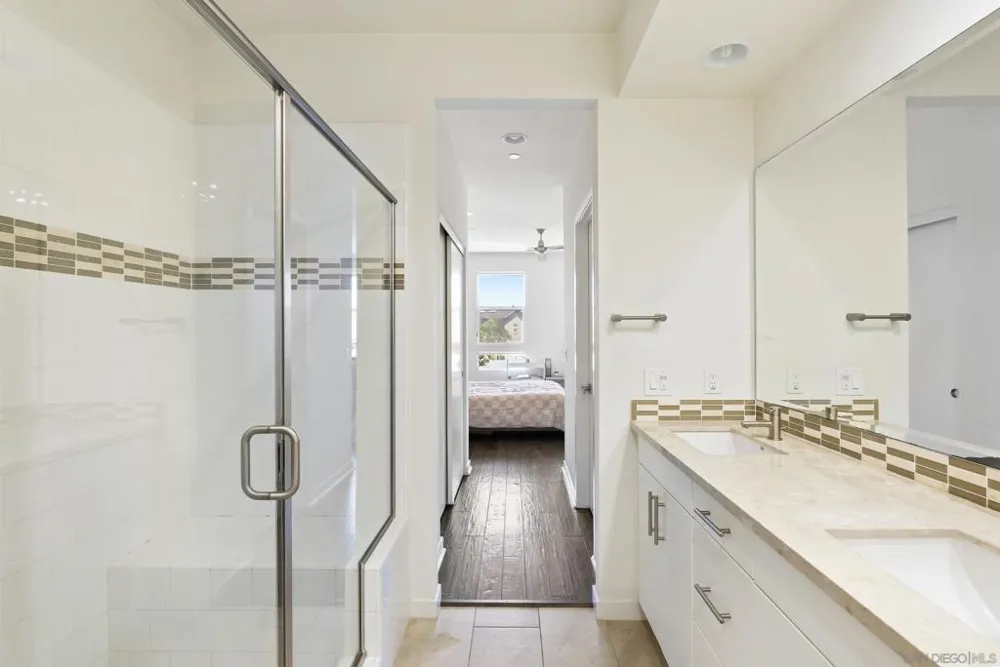 2537 State St. Carlsbad, CA 92008