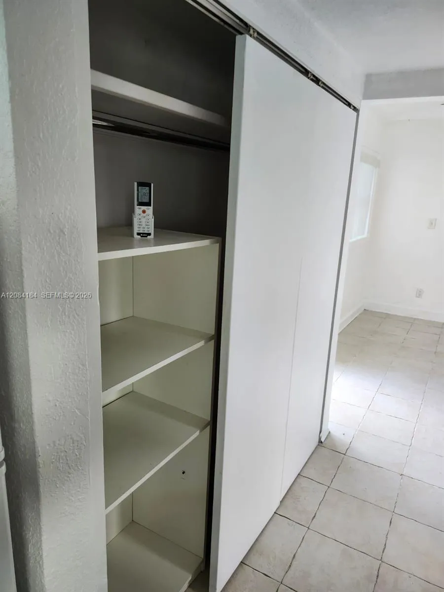 137 Abaco Dr #1 Palm Springs, FL 33461