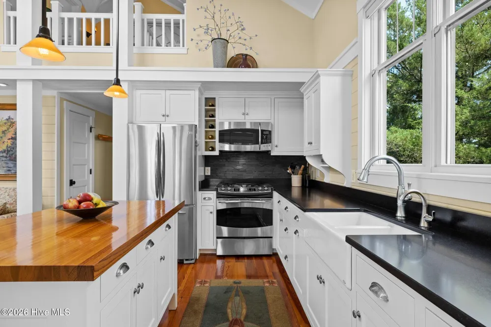 105 3rd Street Beaufort, NC 28516